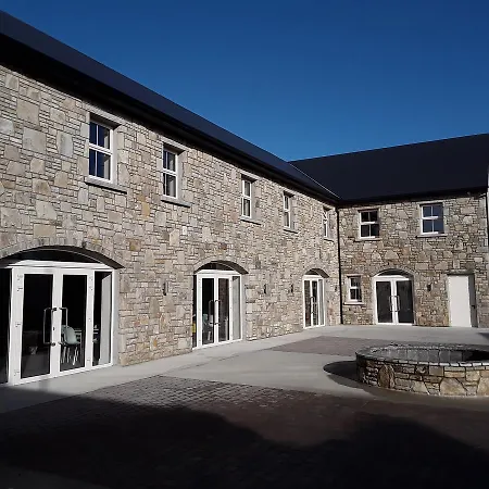 Burkes Of Ballycastle * Ballycastle (Mayo)