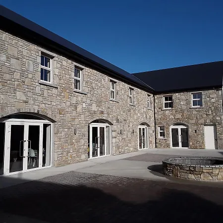 Burkes Of Ballycastle * Ballycastle (Mayo)