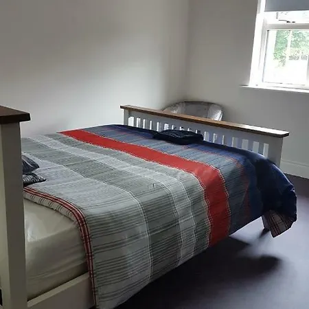 Burkes Of Ballycastle Hostel *